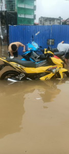 bảo dưỡng xe tay côn mùa mưa